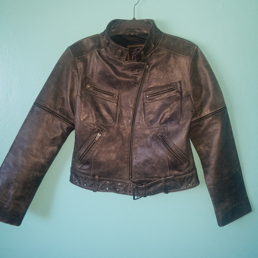 leather jacket - Picture 7 of 9